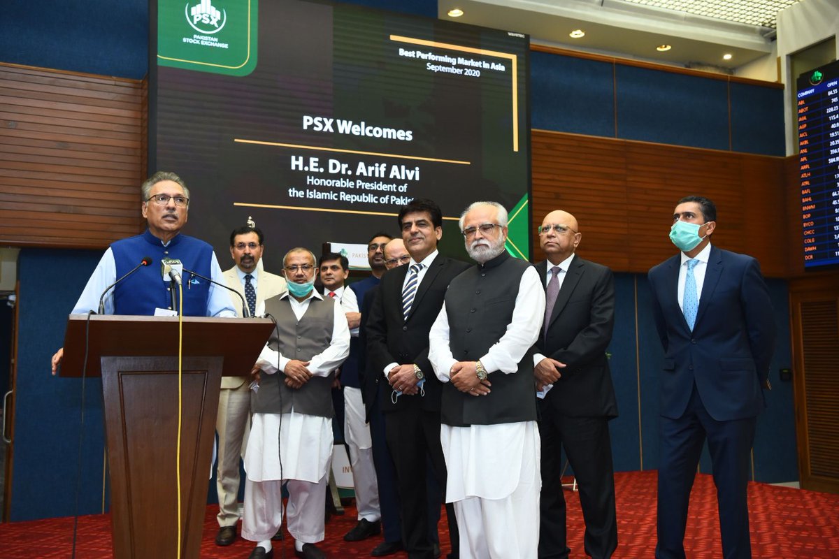 pakstockexgltd's tweet photo. After a meeting with the board members, MD PSX @FarrukhHKhan, and Senior Capital Market stakeholders, President of Pakistan, Dr. @ArifAlvi spoke briefly to the media and joined the team for a group photo.
#PSXEvents #ArifAlvi #PSX https://t.co/aBNTGkGnQL