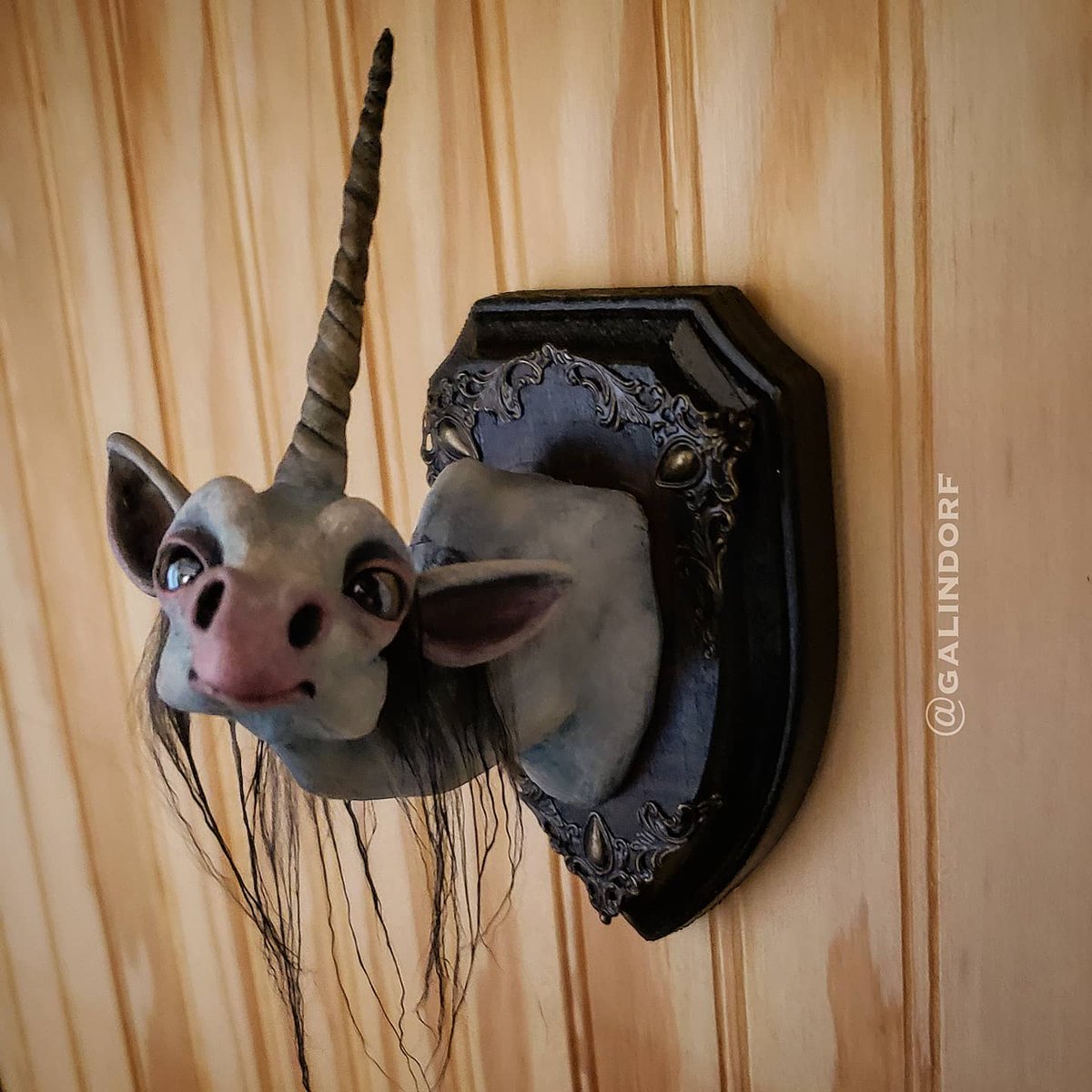 Galindorf's tweet photo. "Fragile" Approx 6"high x 5.5 long Mixed media, mostly polymer "Everybody knows that we live in a world Where they give bad names to beautiful things Everybody knows that we live in a world Where we don't give…

📸 https://t.co/oaqtw7zTl5 via https://t.co/CpqdL5DL2B https://t.co/CKS5nJJQpA
