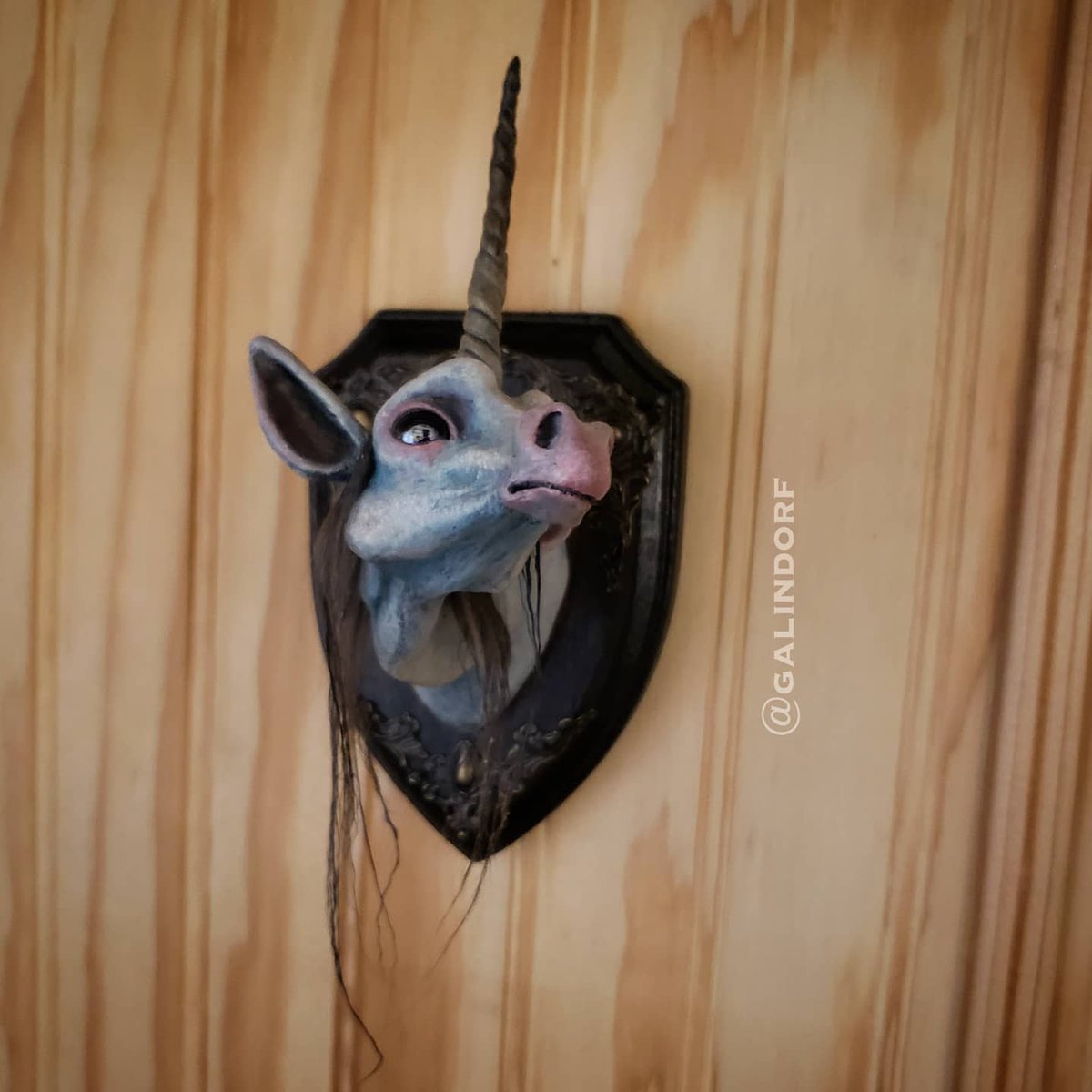 Galindorf's tweet photo. "Fragile" Approx 6"high x 5.5 long Mixed media, mostly polymer "Everybody knows that we live in a world Where they give bad names to beautiful things Everybody knows that we live in a world Where we don't give…

📸 https://t.co/oaqtw7zTl5 via https://t.co/CpqdL5DL2B https://t.co/CKS5nJJQpA