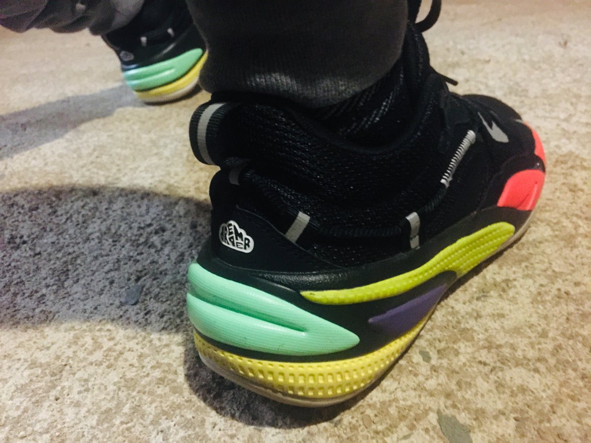 malephane's tweet photo. ⁦@PUMASouthAfrica⁩ ⁦@PUMAHoops⁩ I am so soaked in brain bubbles....⁦@GysssaGys⁩ ⁦@qd4⁩ ⁦@SportsGuyLwazi⁩ https://t.co/QhAH2iFKUQ