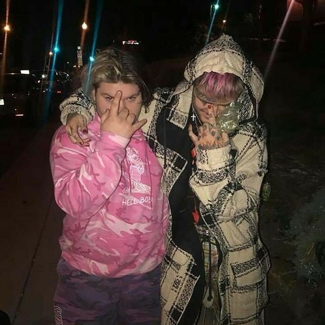 lil peep with fans; a thread <3