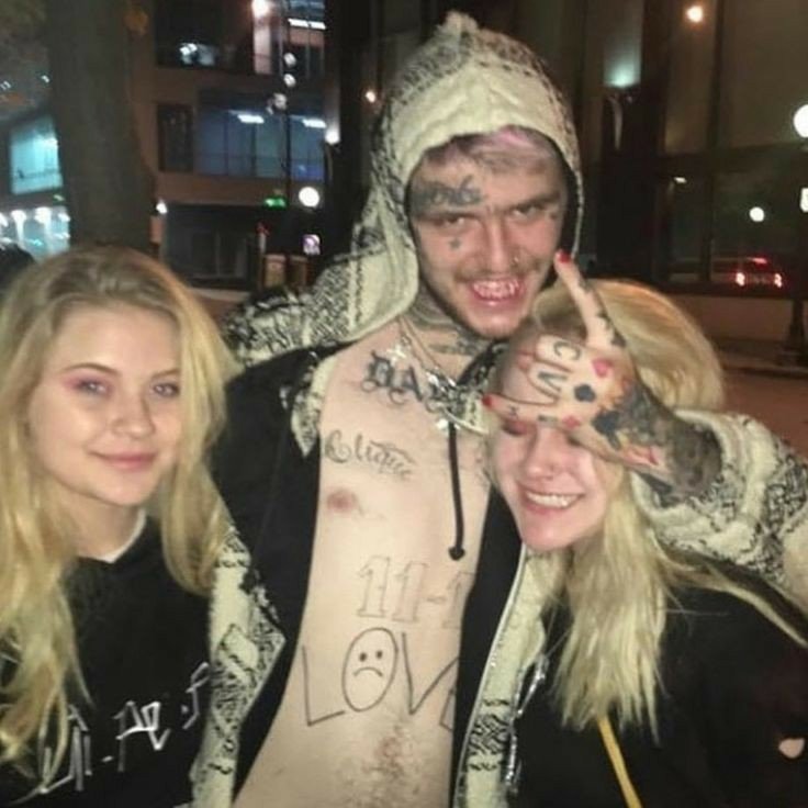 lil peep with fans; a thread <3