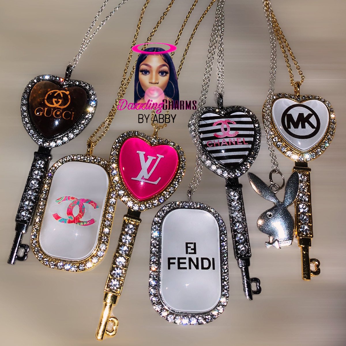 RadiantQueenxo's tweet photo. Handmade designer inspired necklaces. These were fun to make 💕💕💕

https://t.co/i9FbroOIuW #SmallBusiness #BlackOwned #GirlBoss #BlackBusiness #DesignerNecklace #Entrepreneur #DesignerCharms #Bling #Entrepreneurship https://t.co/PQ8T5QdgAE