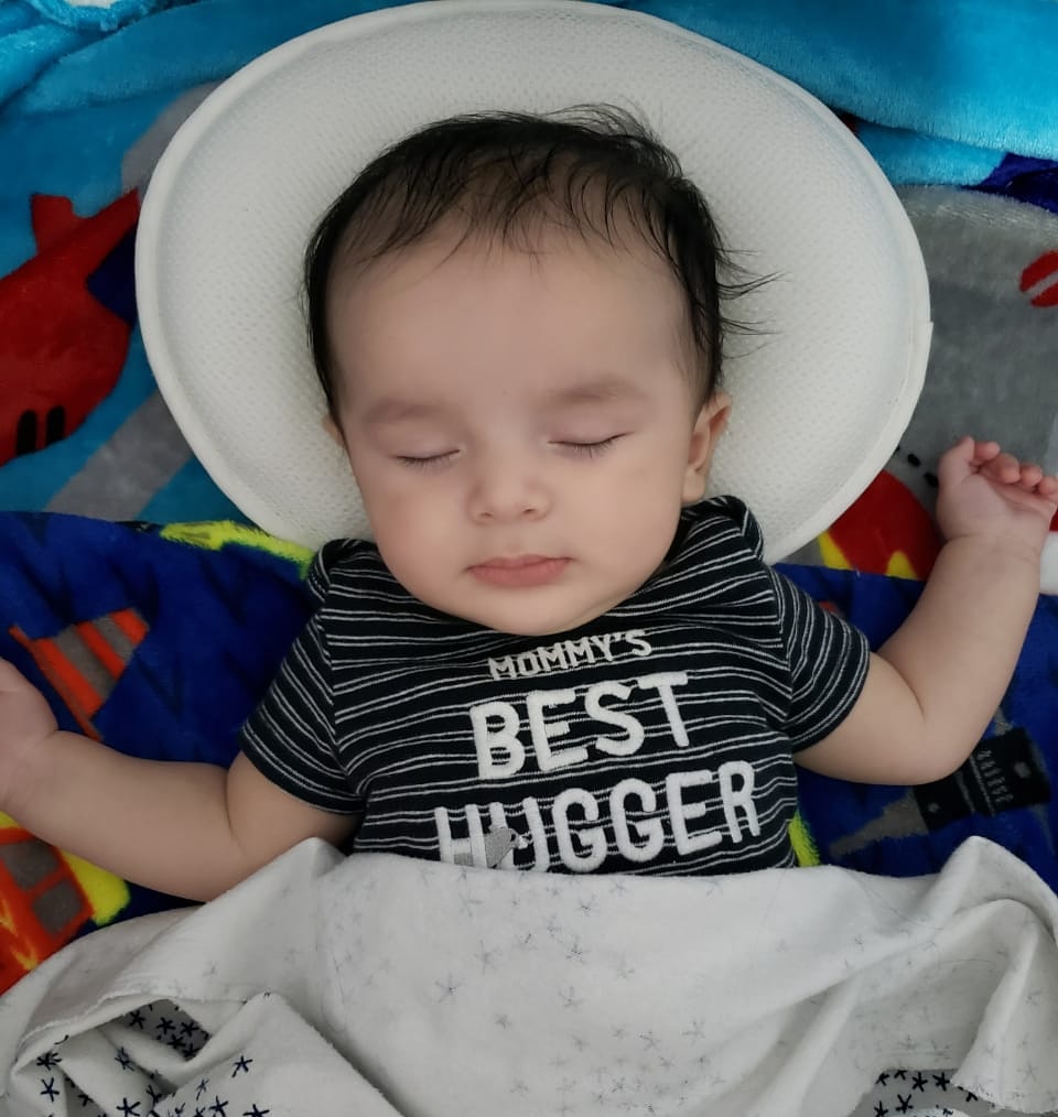 CojinMimosMex's tweet image. Que guapo bebé 😍, tanta ternura y tranquilidad☁️! Muchas gracias por compartirnos sus fotos..💞 Disfruten cada momento con sus hijos ya que crecen muy rápido.
#cojinmimos #mimospillow #cojinmimosmexico #cojinparaplagiocefalia #cojinparabebe #almohadaparabebe #bebe