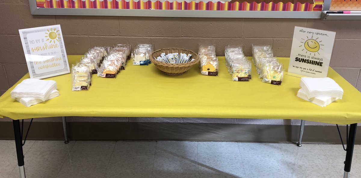 So happy to have our first Sunshine Committee event of the school year! Sunshine cookies and lemonade! #rayofsunshine #welcomeback