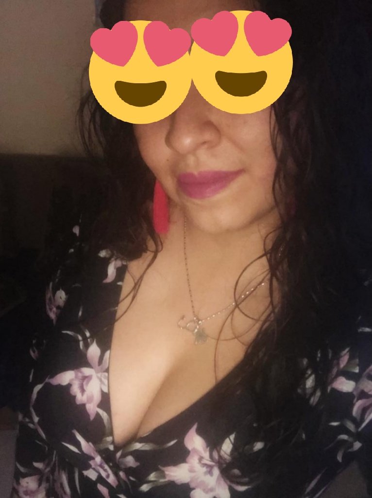 dra_cachonda's tweet photo. Necesito leche en mis tetas, alguien que me de?... https://t.co/bDyhgFpTqO