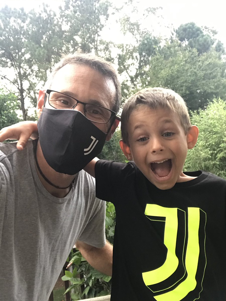 mlatzig's tweet photo. My boys, #bestjuvefan for life https://t.co/4UgO99INLk