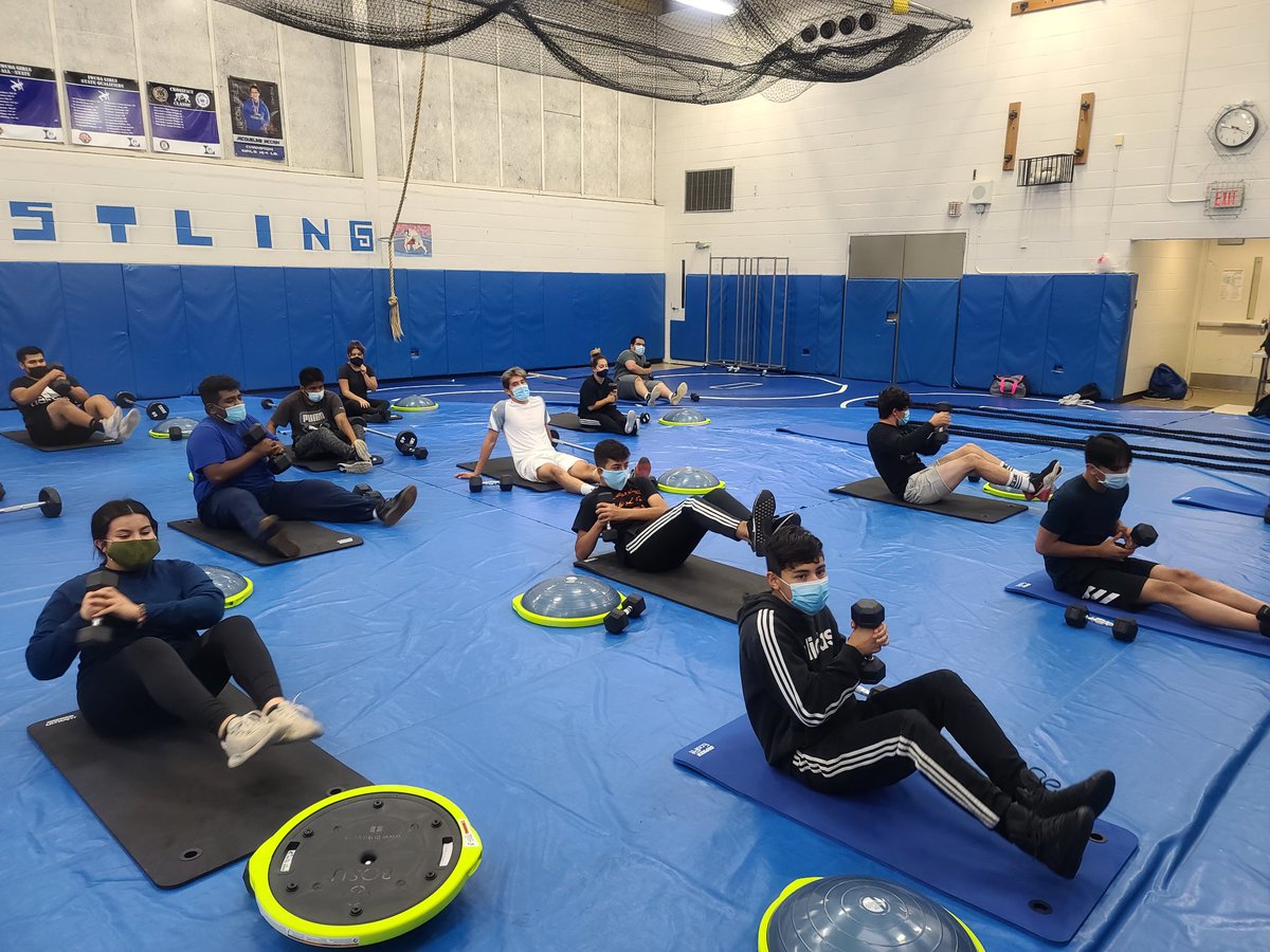 LarkinRasslin1's tweet photo. Full Body and Conditioning Workout on our first of twenty IHSA Fall Contact Days. 
Awesome turnout and a great way to start it all off. 
An amazing day to be a Royal Wrestler.
@LarkinRoyals1 @LarkinBoosters https://t.co/T7sw8Htdyw