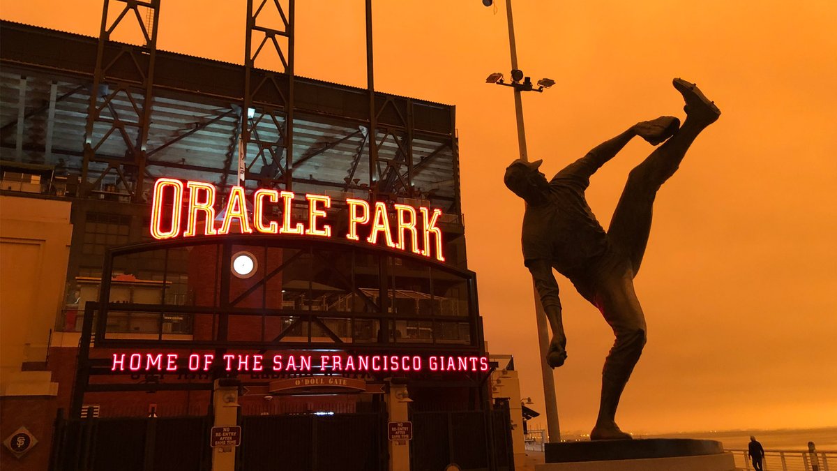 NBCSGiants's tweet photo. Oracle Park has never looked so eerie.

Check out these unfiltered photos of the ballpark earlier today amid the dark, orange sky 📷 https://t.co/vCeH7iVCcN https://t.co/UAgkt6YWan