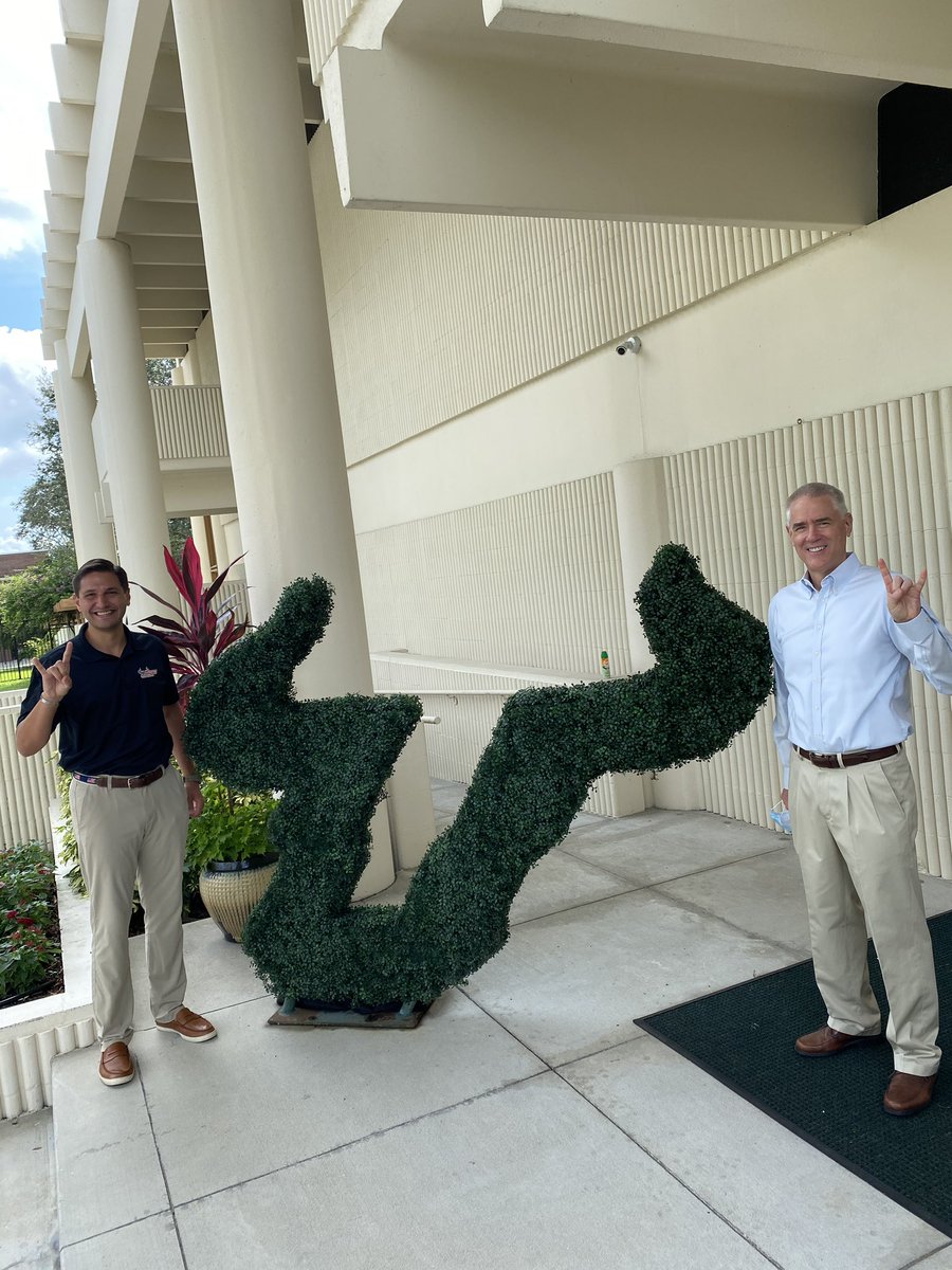DannyBurgessFL's tweet photo. Always great to visit with President Currall at the University of South Florida and talk with USF students. It would be an honor to represent my alma mater in the Florida Senate! #GOBULLS 🤘🇺🇸 https://t.co/J4QFv2OrG3