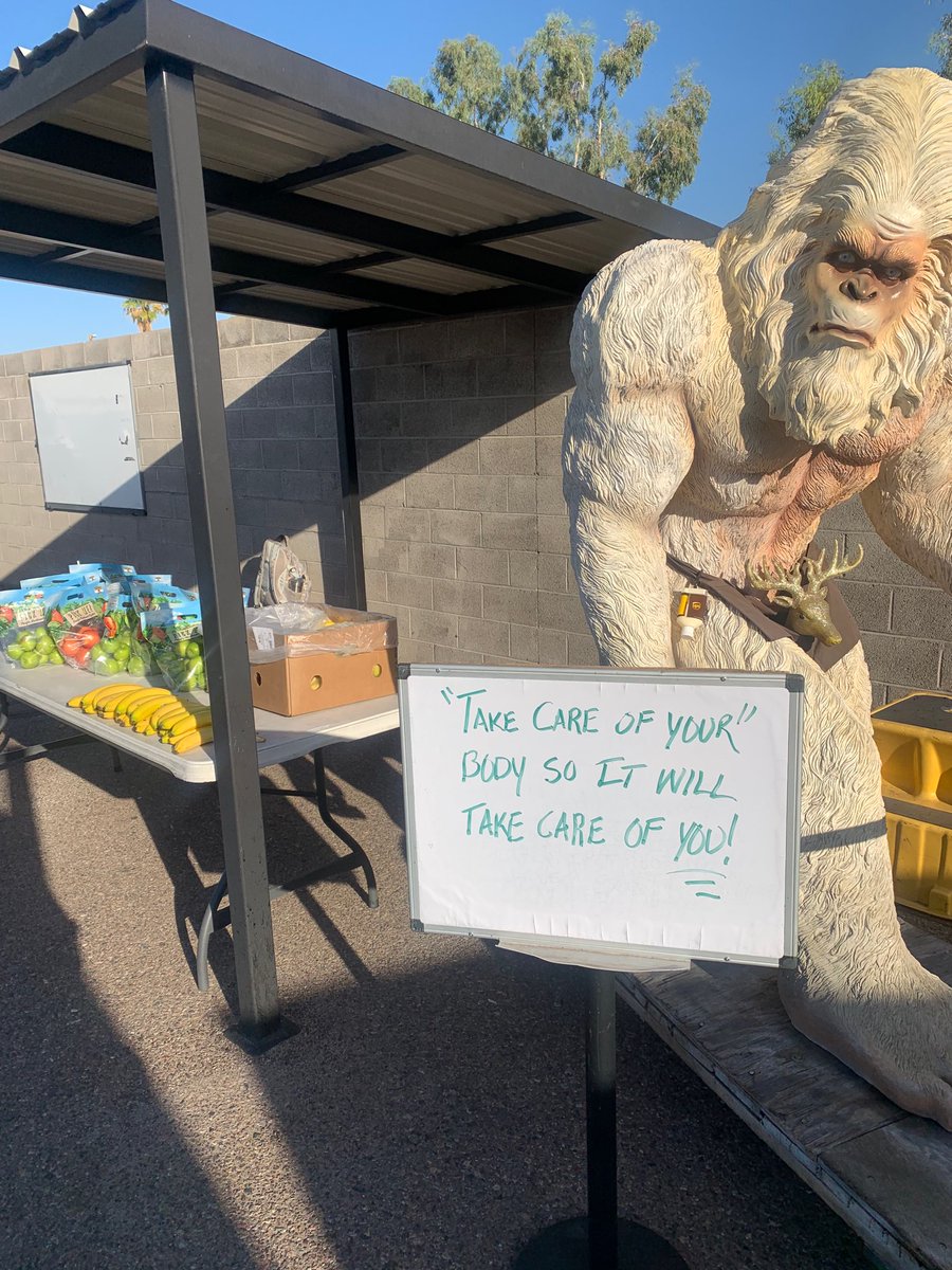 Wellness Wednesday here in Tempe. Reminding our Professional Drivers of the importance of nutrition and hydration even as temps begin to cool here in the Valley.