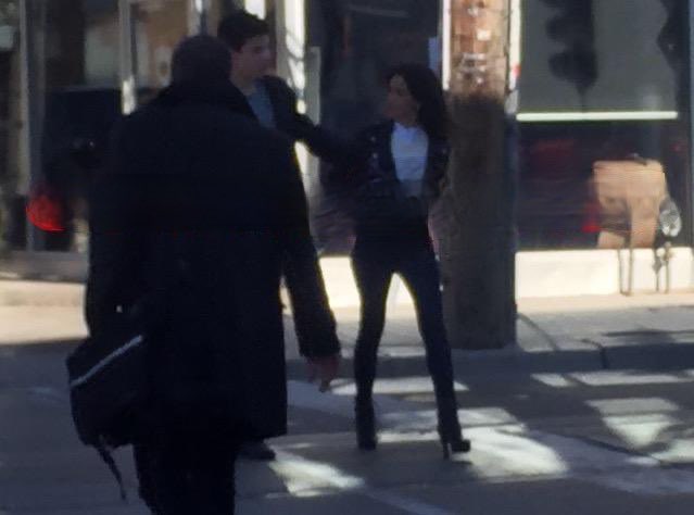 dia 12 de outubro, Shawn e Camila aparecem no Canadá juntos, reparem nas roupas, eles estavam gravando o clipe de IKWYDLS