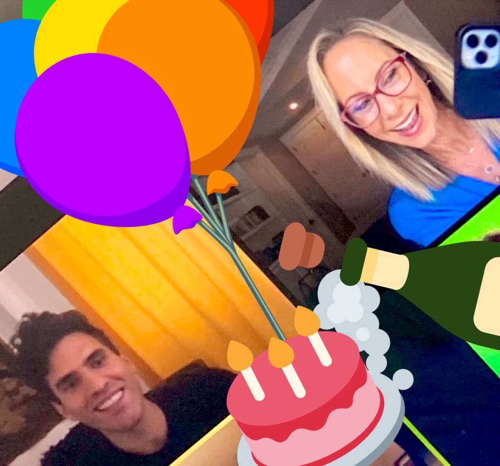 JenP's tweet photo. Happy #Birthday & #Twitterversary @J_CarrollJr 🎉
Thanks for bringing it to @twitter and #Twittertainment every single day. I love being “next” to YOU today & always. https://t.co/2Ufq6KMwNK