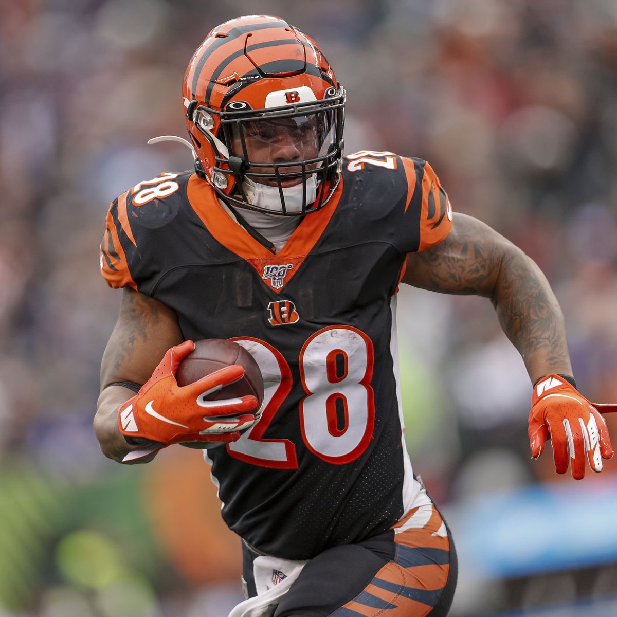 NmlMadden's tweet photo. Informação nos bastidores é que o bengals está trocando qualquer wide da equipe. 
Burrow já falou que joga com quem tiver disponível.

Hype no Bengals essa season? https://t.co/OSVjsPybID
