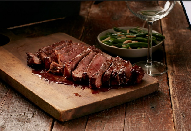 NatalieMacLean's tweet photo. Slow-Basted BBQ RIbeye #Recipe Paired with Slow Press Cabernet Sauvignon > https://t.co/kH2DSFpAyN #natwine #winelover #winetasting #winepairing #saq #lcbo #bcldb @CorbySW #SlowPress https://t.co/dBL2x2huOG