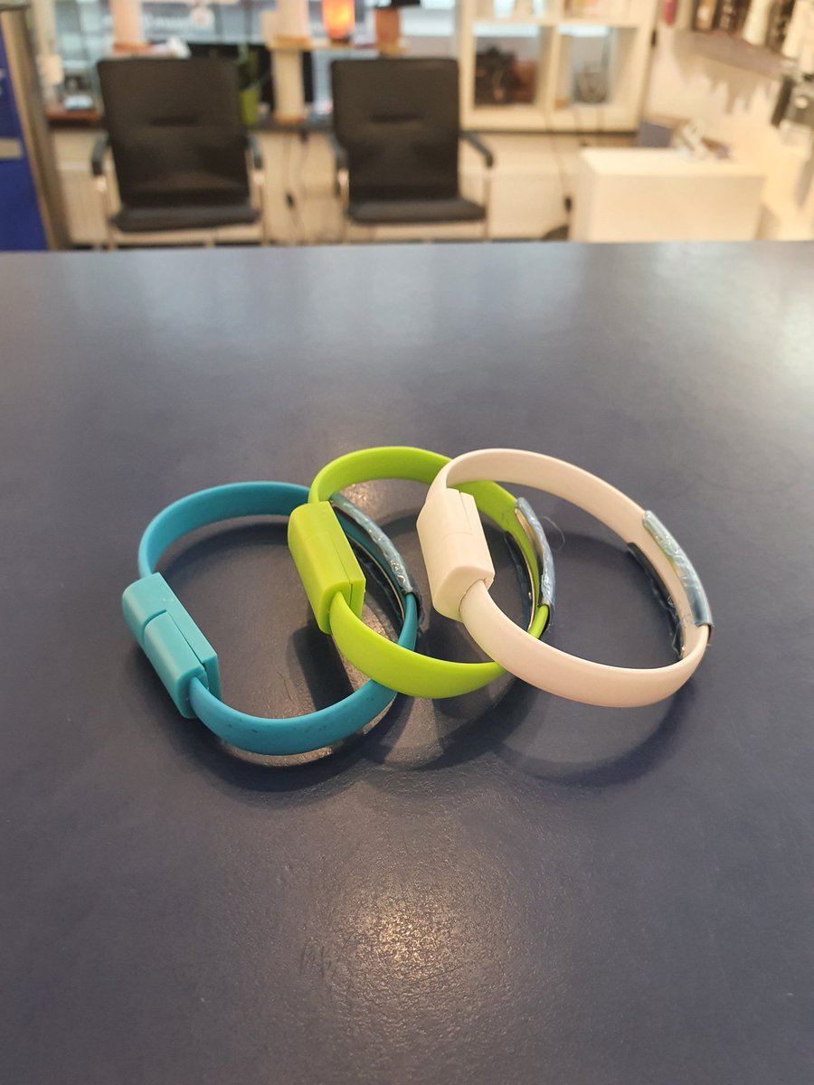 CitySmartphone1's tweet image. Iphone usb braclet verschiedene farben bei #citysmartphone 
#iphone #UsbKabel
#phoneshop
