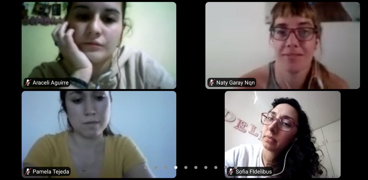 nataliagaray_'s tweet photo. #Miercoles de #Mujeres
Con la @Subsemujeresnqn y compañeras de la Provincia tejiendo redes de contención. Gracias por sostener este espacio! https://t.co/iTFB5MGcvf