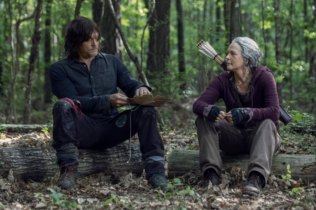 WalkingDead_AMC's tweet photo. Carol: I’m serious, you don’t know me.
Daryl: Yep, you keep tellin’ yourself that. #TWD https://t.co/oHAn7cLKPM