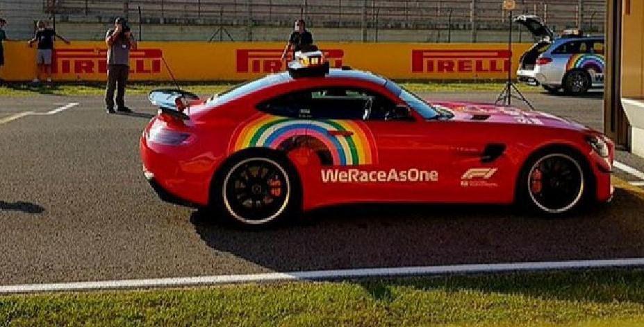 Mathf110's tweet photo. @MercedesAMGF1 https://t.co/hoj0Gm1Iq7