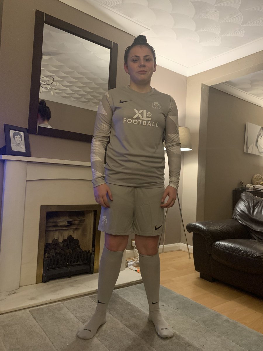 IamMikeEllis's tweet photo. New kit. New number. Love it. @XLFAcademy https://t.co/TfHzDeELuI