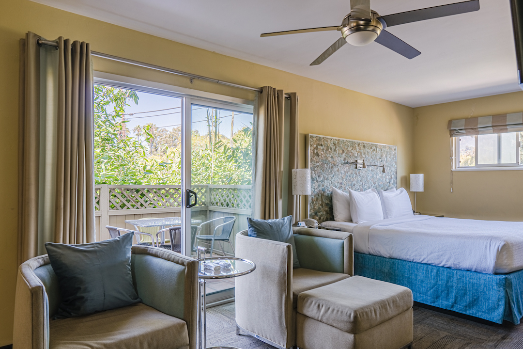 InnatEastBeach's tweet photo. Kick your feet up and relax in your California abode. 😌

#visitcalifornia https://t.co/OSWB5R27db