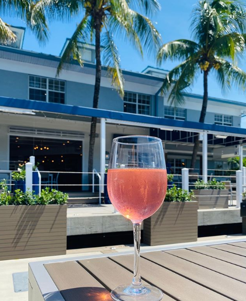 JETRUNWAYCAFE's tweet photo. Looking for a new place for dinner? 😍 There's no better place than YOT!
@fortlauderdalemagazine is having their Annual "Best Of" Issue! Visit the link in our bio to place your vote for your favorite local hotspots! 🔥
#JetYourLife #JetRunwaycafe #fortlauderdale https://t.co/0oPGZauI26