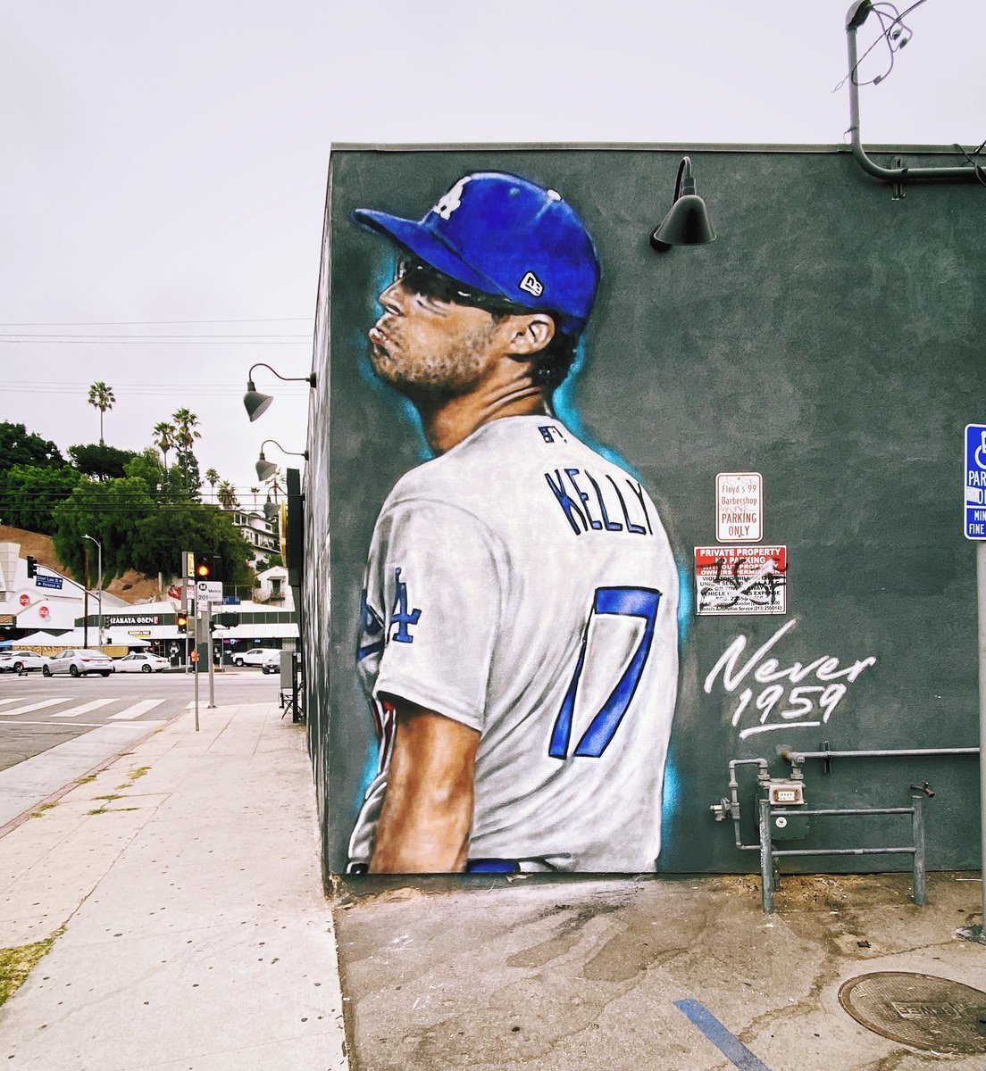 MLBONFOX's tweet photo. Mural of @dodgers reliever Joe Kelly in LA 👀

(via @never1959) https://t.co/Sm6wT7ZVQJ