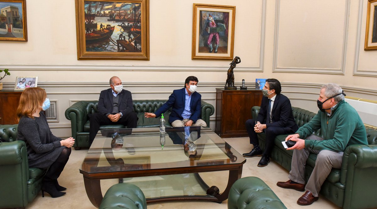 Hoy nos reunimos con el intendente <a href="/FerEspinozaOK/">Fernando Espinoza</a> con el objetivo de avanzar en la apertura de la sede de la <a href="/UnlamOficial/">Universidad Nacional de La Matanza</a> en González Catán, para marzo de 2021, e iniciar un plan de obras para la construcción de jardines de infantes y la refacción de 150 escuelas del municipio.