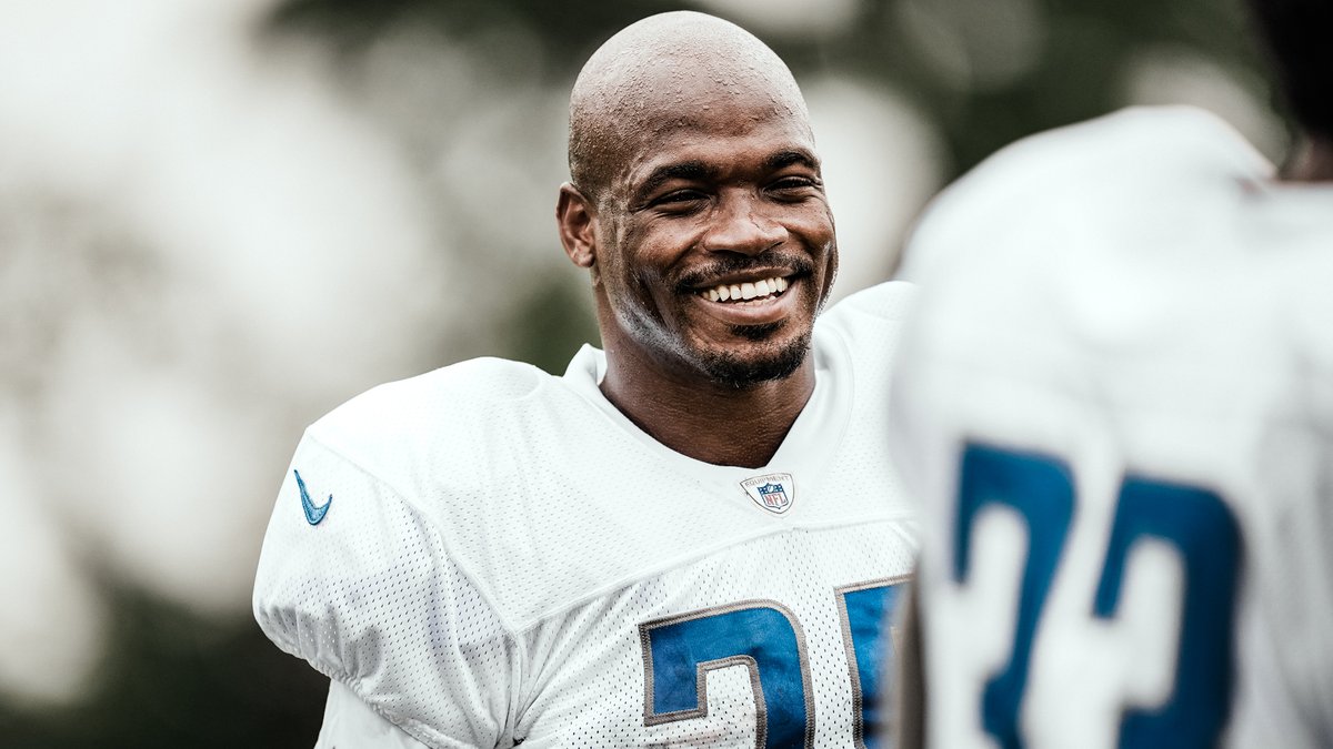 Lions's tweet photo. We could look at these 📸s All Day.

Welcome to #OnePride @AdrianPeterson https://t.co/7KD0iwZSIj