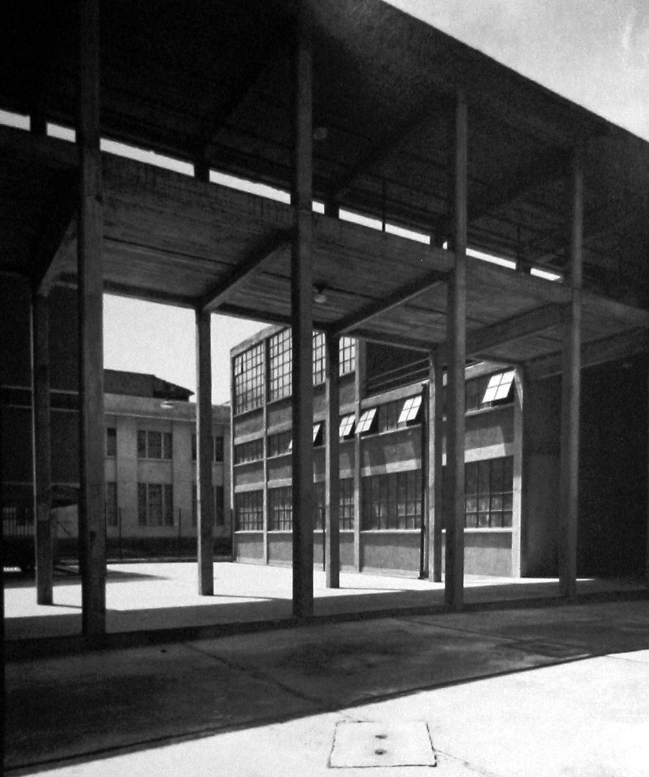 "Ellos [Legarreta y O'Gorman] hicieron la arquitectura contemporánea [de Mexico]"

Luis Barragán