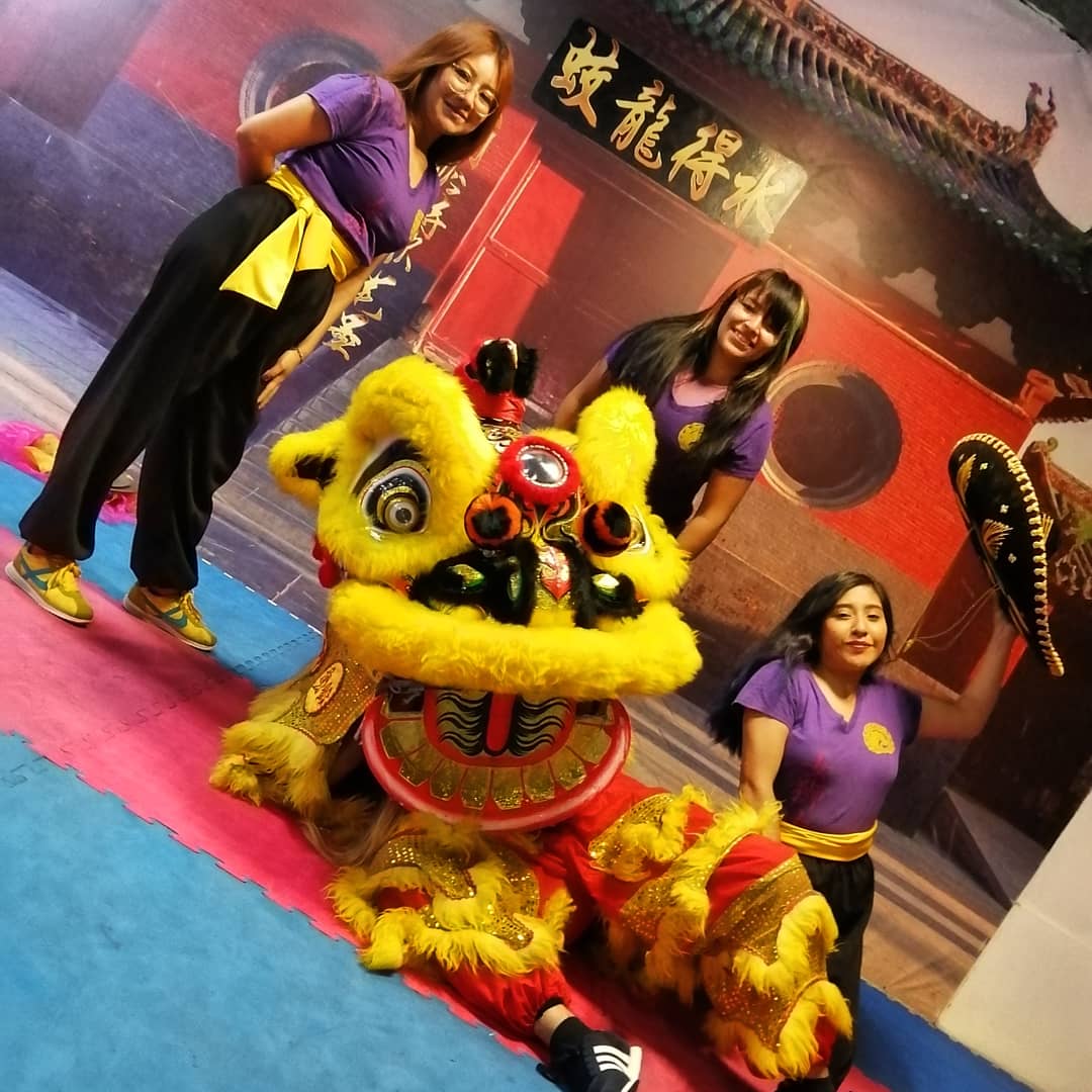 FuerzaLeona's tweet photo. Estamos a nada del 15 de Septiembre, una fecha importante y de celebración en nuestro país 🇲🇽
Y nuestras leonas y el león ya se están alistando
#FuerzaLeona #danzadeleon #liondance #powergirl #Mexico #CDMX https://t.co/0f7h2WL5M7