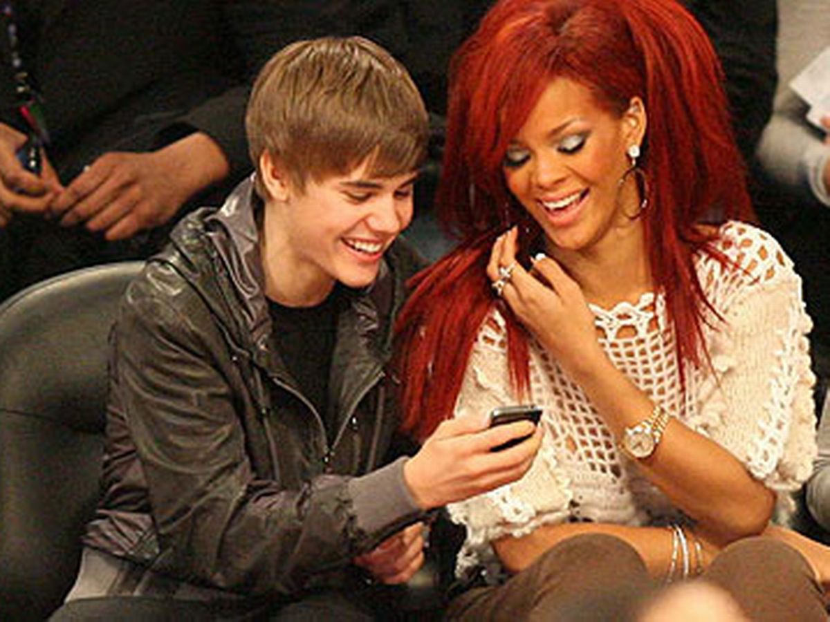 Justin Bieber being whipped over Rihanna, A Thread: