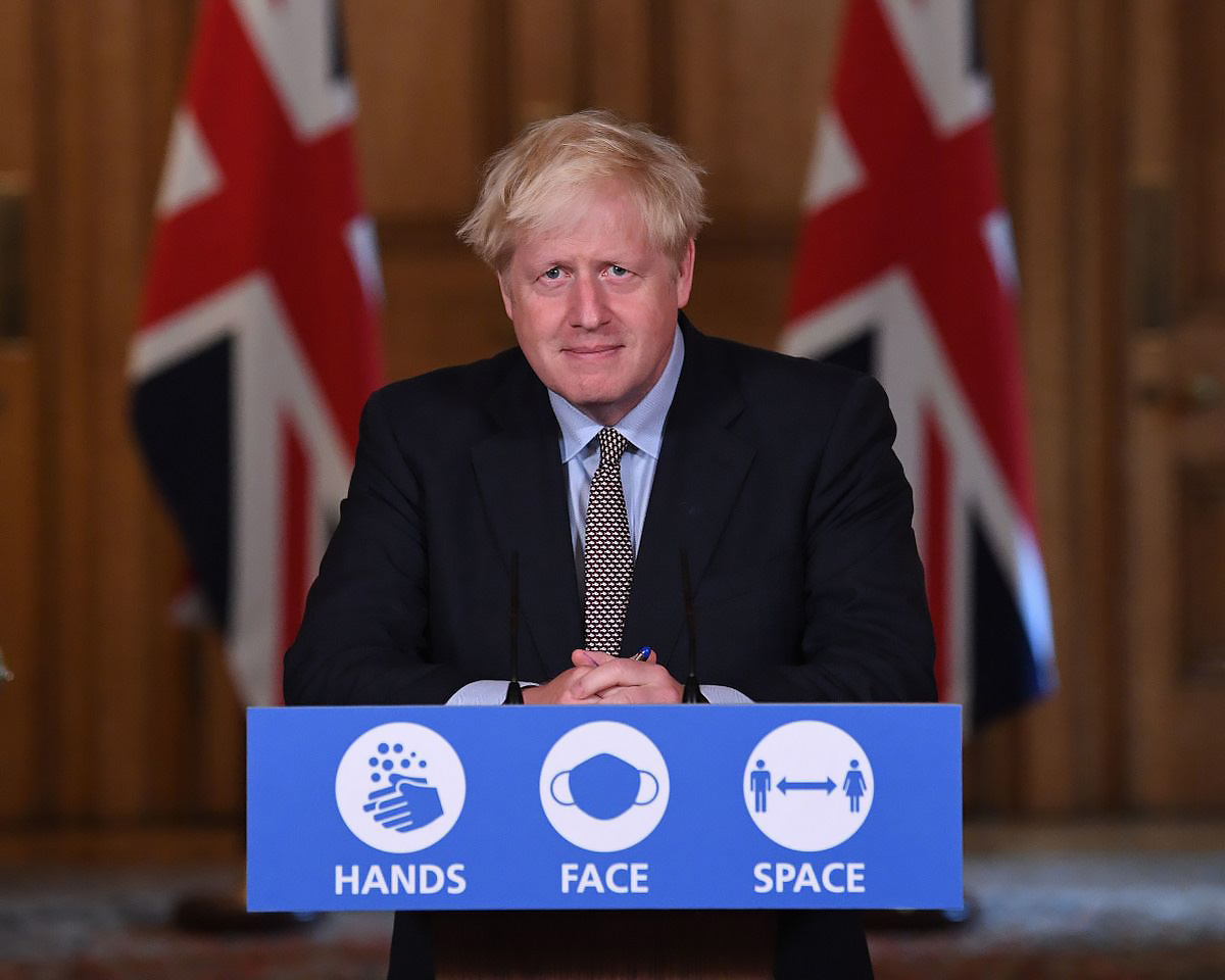Good work by Public Health England, providing a sign to help Boris Johnson orient himself.

Hands: on podium.
Face: Towards the camera.
Space: between the ears. 😀
