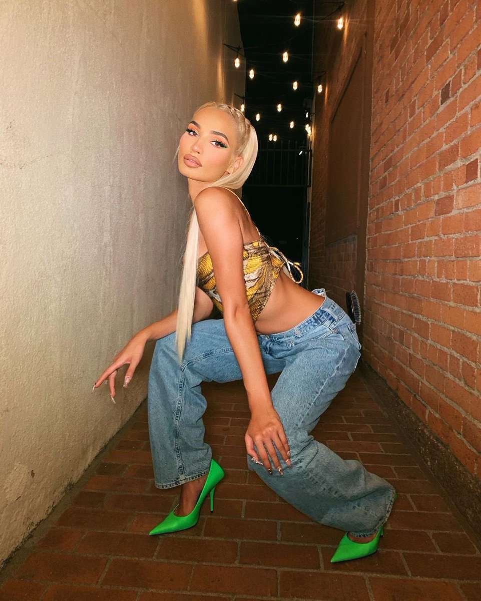 PiaMiaAccess's tweet photo. @PrincessPiaMia via Instagram 🥵🔥 https://t.co/6hEFig9V6i