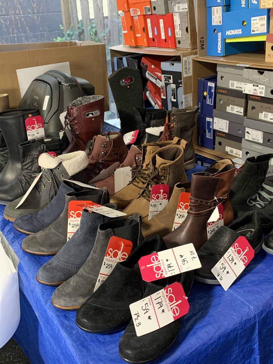 The Right Shoe tweet media