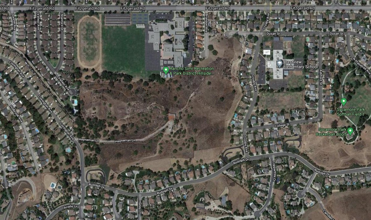 VCscanner's tweet photo. Update: Simi Valley: Fire is burning uphill behind Hillside Middle School. Holding off on any air tankers. This will be the #CovingtonFire. https://t.co/p1ydwLTGWH