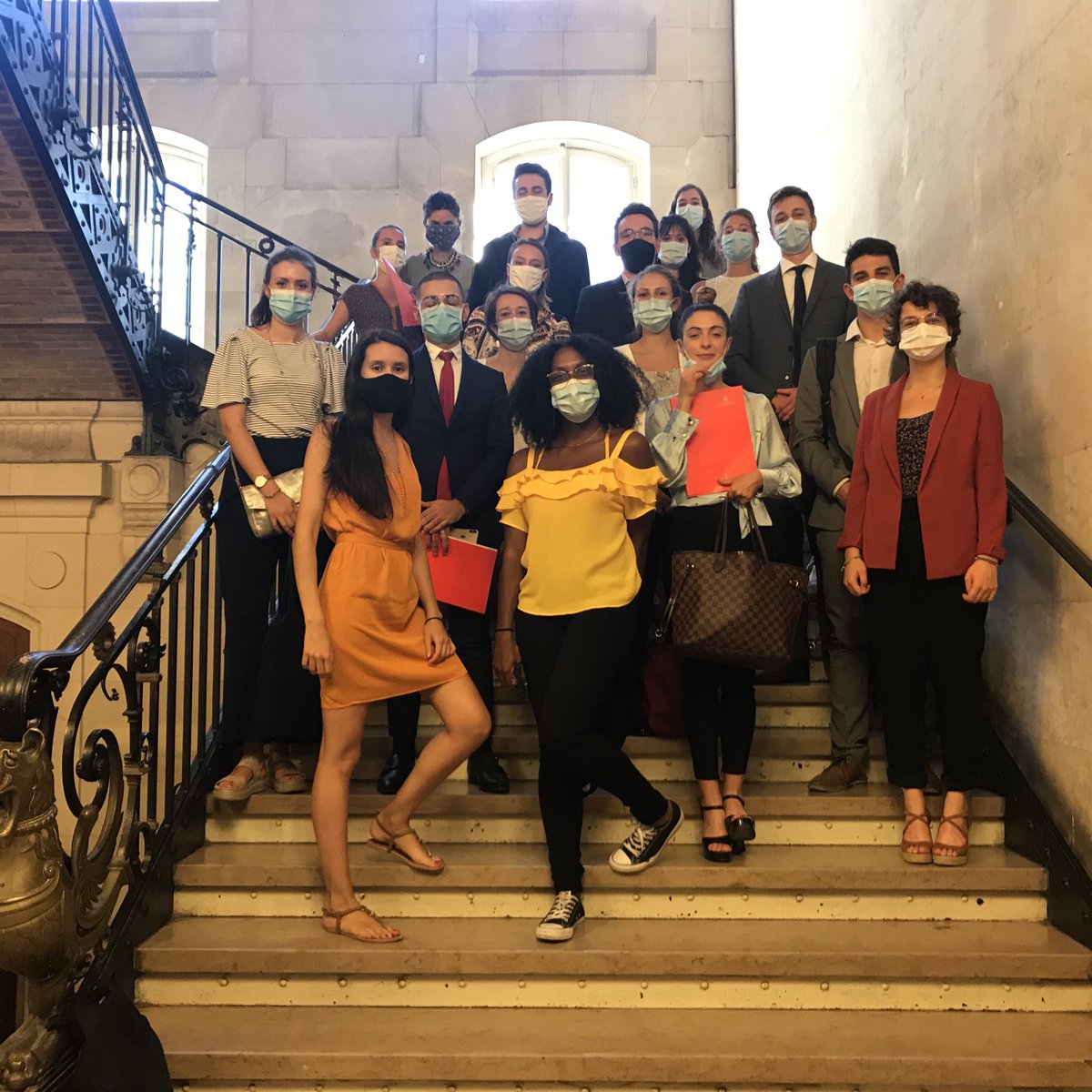 OlivierForcade's tweet photo. La promotion diplômée du master Relations internationales de Sorbonne Université et Paris 2 2018-2020 : de remarquables jeunes internationalistes entrant dans les métiers à l’international. https://t.co/sasIb5kAIx