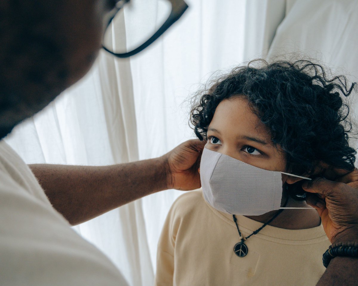 #COVID19 can be spread by people who do not have symptoms &amp; do not know that they are infected. Masks worn over the mouth AND nose can help prevent people who have COVID-19 from spreading the virus to others. bit.ly/3ee8iP4