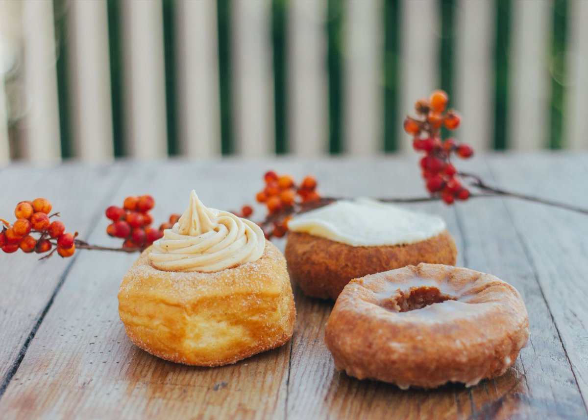Our Pumpkin Donuts are BACK!!! 🎃

Including an all-new Cinnamon Sugar Donut with Pumpkin Buttercream. A-M-A-Z-I-N-G!

#pumpkinspice #pumpkinspiceeverything #pumpkinspiceseason #pumpkindonuts #tasteky #kybaker #kyeats #kyfood #northernky #nky