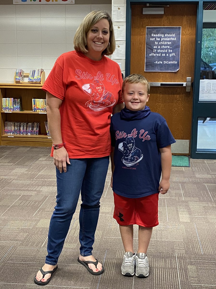 hthigpen5's tweet photo. Rocking our new Ozuna shirts at school today! @Braves @FOXSportsBraves https://t.co/otVQfdmnPW