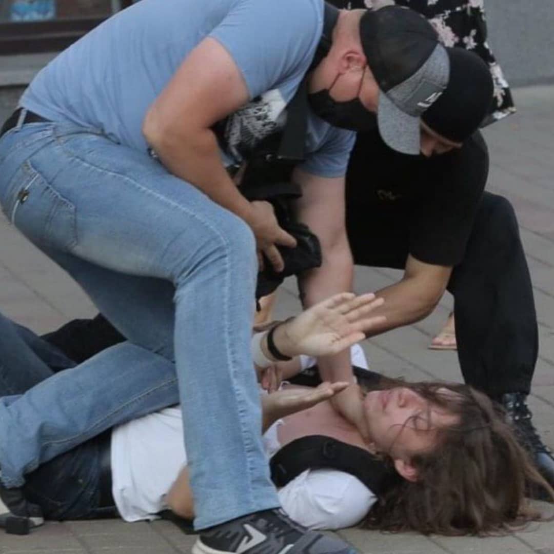 bjarnekim's tweet photo. #Belarus #belarussianlivesmatter #WithoutLukashenko #BelarusianWoman #StayHomePutin @Belsat_Eng @pussyrrriot @BFreeTheatre @Norden_int @free_Belarus_lv @MoscowTimes
HISTORICAL PICTURES
cockroach forces
against the people twenty twenty
the strength of women https://t.co/OkYOR1nhlc