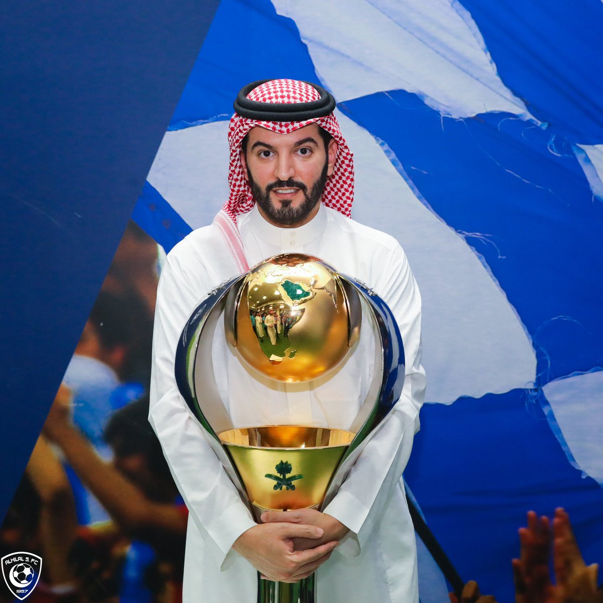 🏆 زعيم الدوري وكبير آسيا.. يعانق كأس أبو سلمان 🤩💙

#البطل_الطبيعي
#الهلال