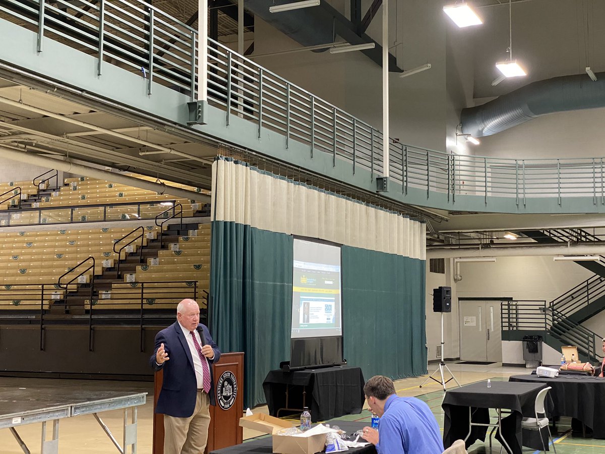 LeadershipKY's tweet photo. This afternoon, several state legislators and government officials stopped by to chat with #BRIGHT2020.
@ABowlingKY (#BRIGHT20), Derek Lewis (#BRIGHT19), Johnny Ray Turner, @AngieHatton16, @Alvarado4Senate, @RepHarrisKy, Justice Venters, @warren_beeler and more! https://t.co/1PHlJhUvPZ