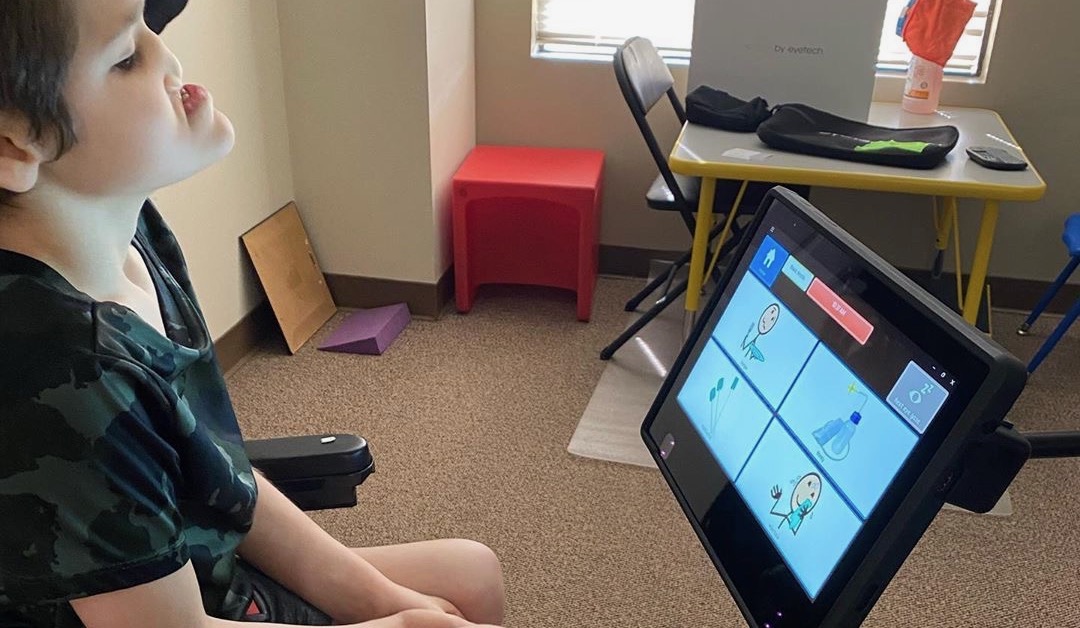 EyeTechDS's tweet photo. Thank you to Oceanside Therapy Group for including us in their evaluation.

“This is an #EyeGaze system called the #EyeOn which supports children who are #nonverbal! This system provides vocabulary for all abilities and ages and uses technology controlled by the child’s vision.” https://t.co/X4keS3nrln