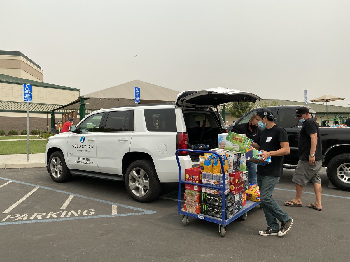 SEBASTIANCORP's tweet photo. Sebastian is happy to be able to give back to our #firefighters and those that have been displaced by the #creekfire. Please spread awareness of the different locations accepting #donations during this time as well as evacuation sites accepting livestock and shelter for all. https://t.co/MWYh3uzZAO