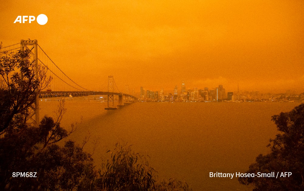 AFP's tweet photo. People in San Francisco and elsewhere in California woke Wednesday to a deep orange sky that triggered apocalyptic visions in a year already rife with disturbing events https://t.co/jQDr2dsSSW https://t.co/LLkDgfPG98