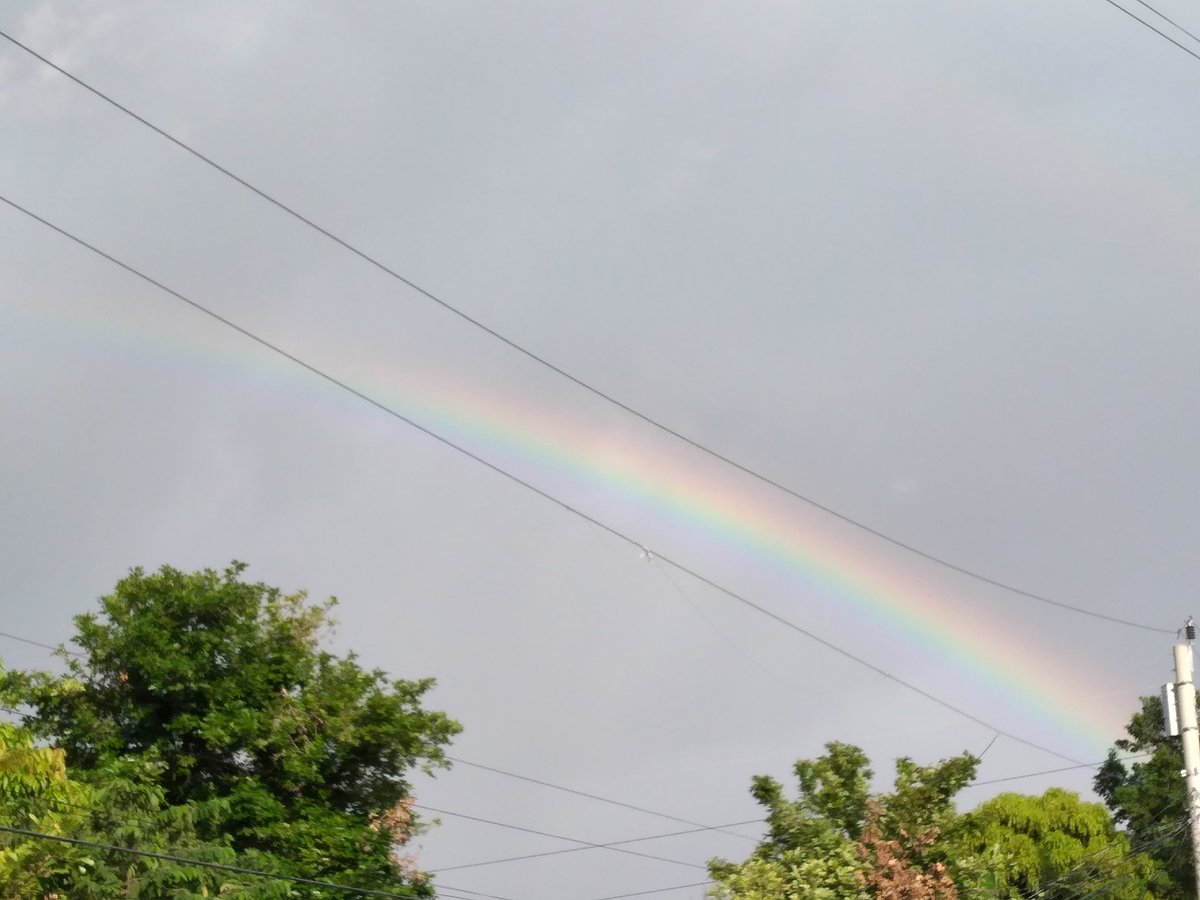 thierryiverson's tweet photo. Wish I could've gotten a better shot of this rainbow. The whole thing was so beautiful! πππ #HisCovenant https://t.co/p7RQABwL2W