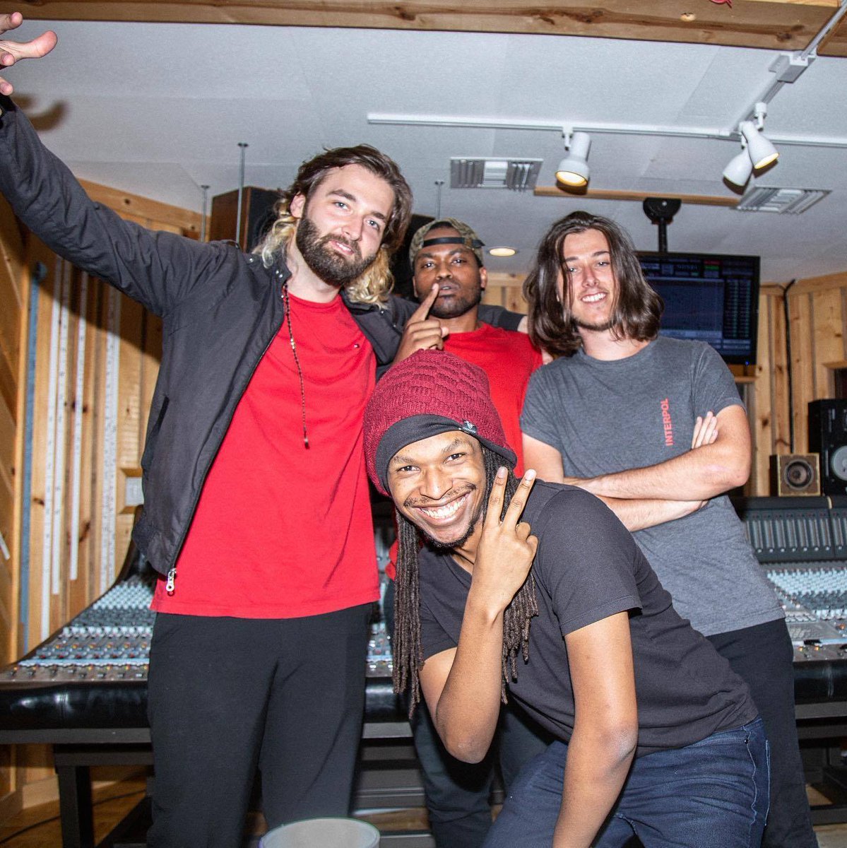 A&R FACTORY tweet media