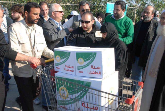tarekabouz's tweet photo. 📌 #بالصور هيئة الاغاثة الشعبية  #السعودية  ، تقدم للنازحين الفلسطينين من #سوريا والاجئين الفلسطينيين في #لبنان ونازحين سوريين في #لبنان وعائلات لبنانية فقيرة مساعدات غذائية من #السعودية . 
نقطة على آخر السطر https://t.co/PUtW8mwNPd