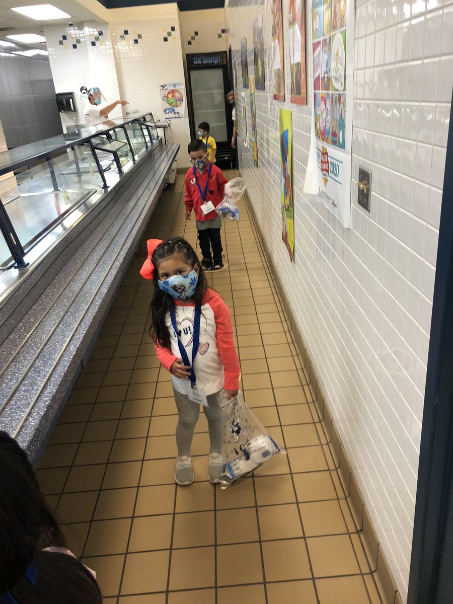 clausespindola's tweet photo. Our first face to face day in Pre-K was so exciting. #PISDF2F and #PISDPoweredbyLearning.
#barronworldfamous https://t.co/Zmq1KDDR61